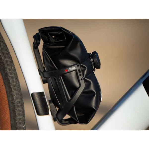 ELITE STRUKA ADJUSTABLE CAGE